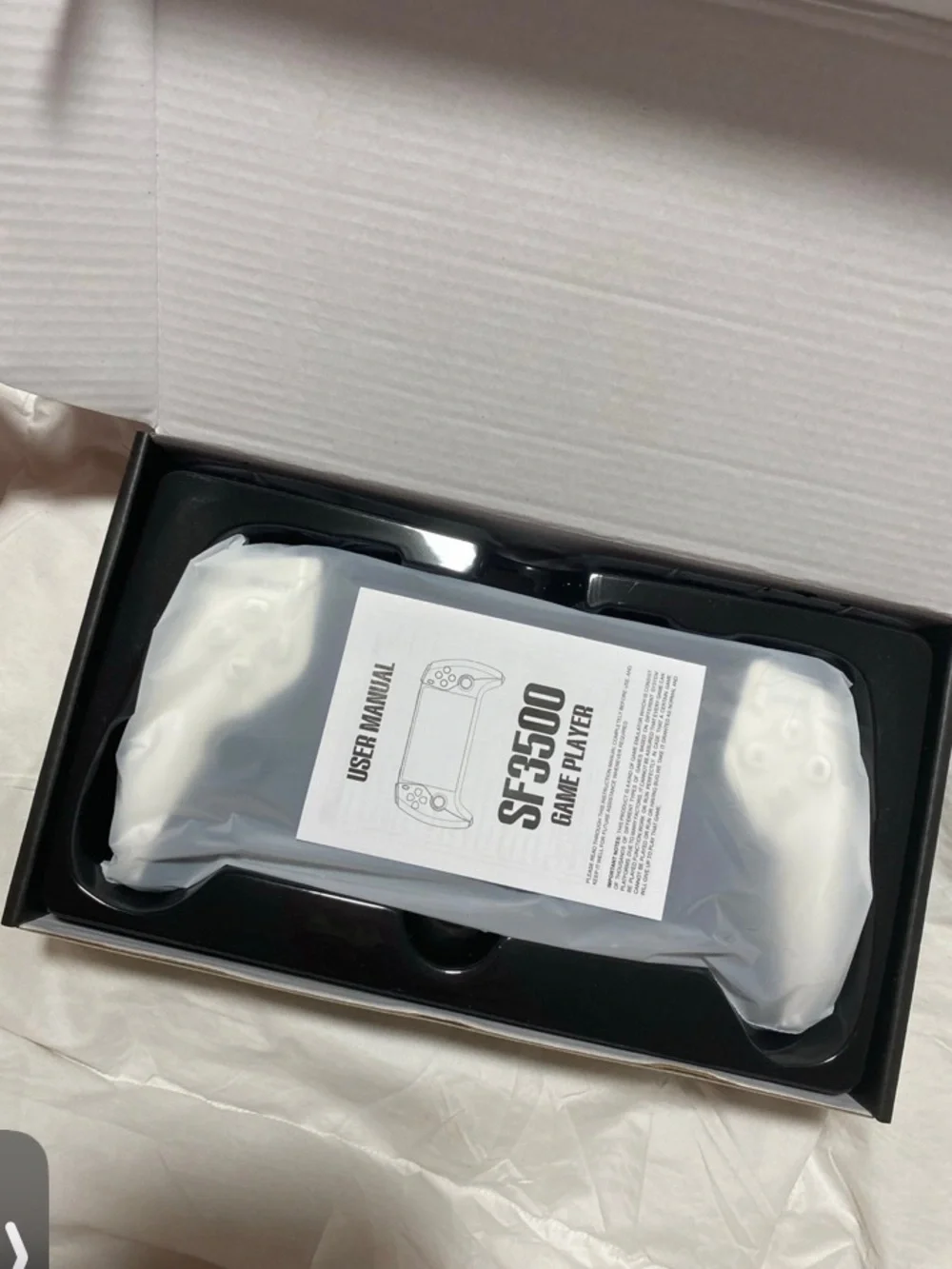 BNWT! Portable Wireless Gaming Console Includes Over 2,300 preloaded games